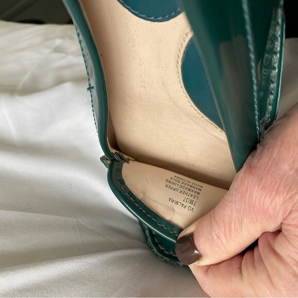 Vince Camuto Bow Tie Decor Green Patent Leather Flats Loafer Shoe Size 7M - Picture 11 of 11